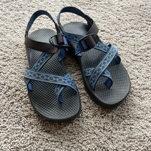 Women's Chacos Size 9
